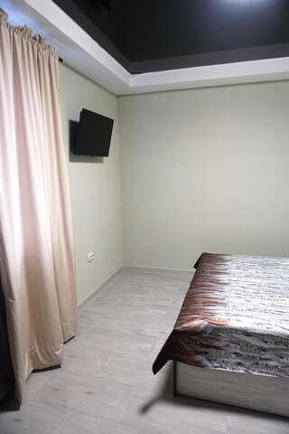 Отель Bloom Hotel Харьков Двухместный номер с 1 кроватью-1